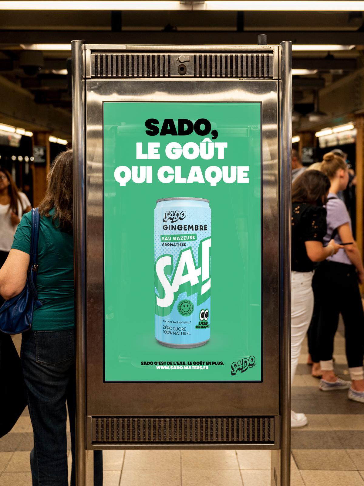 Campagne d'affichage métro SADO, le goût qui claque. Eau gazeuse aromatisée au gingembre